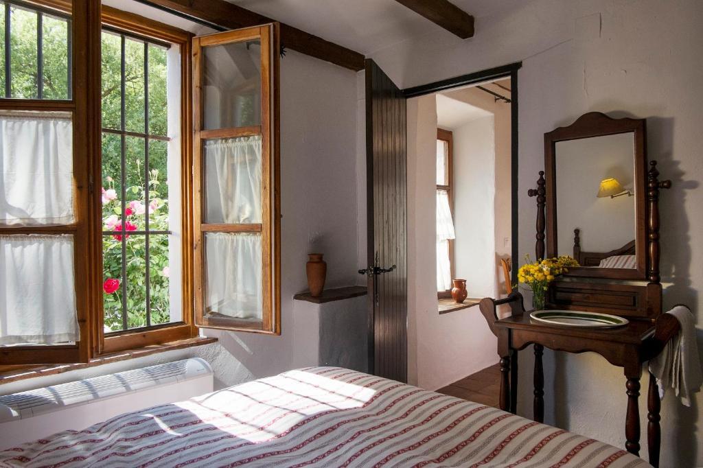 El Molino Del Corcho Apartment Cazalla de la Sierra Bilik gambar