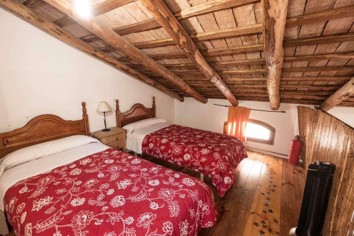 El Molino Del Corcho Apartment Cazalla de la Sierra Luaran gambar